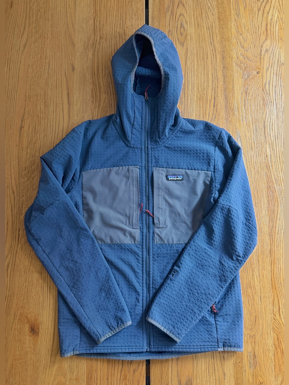 Patagonia R2 TechFace Fleece Hoody – Men’s Medium